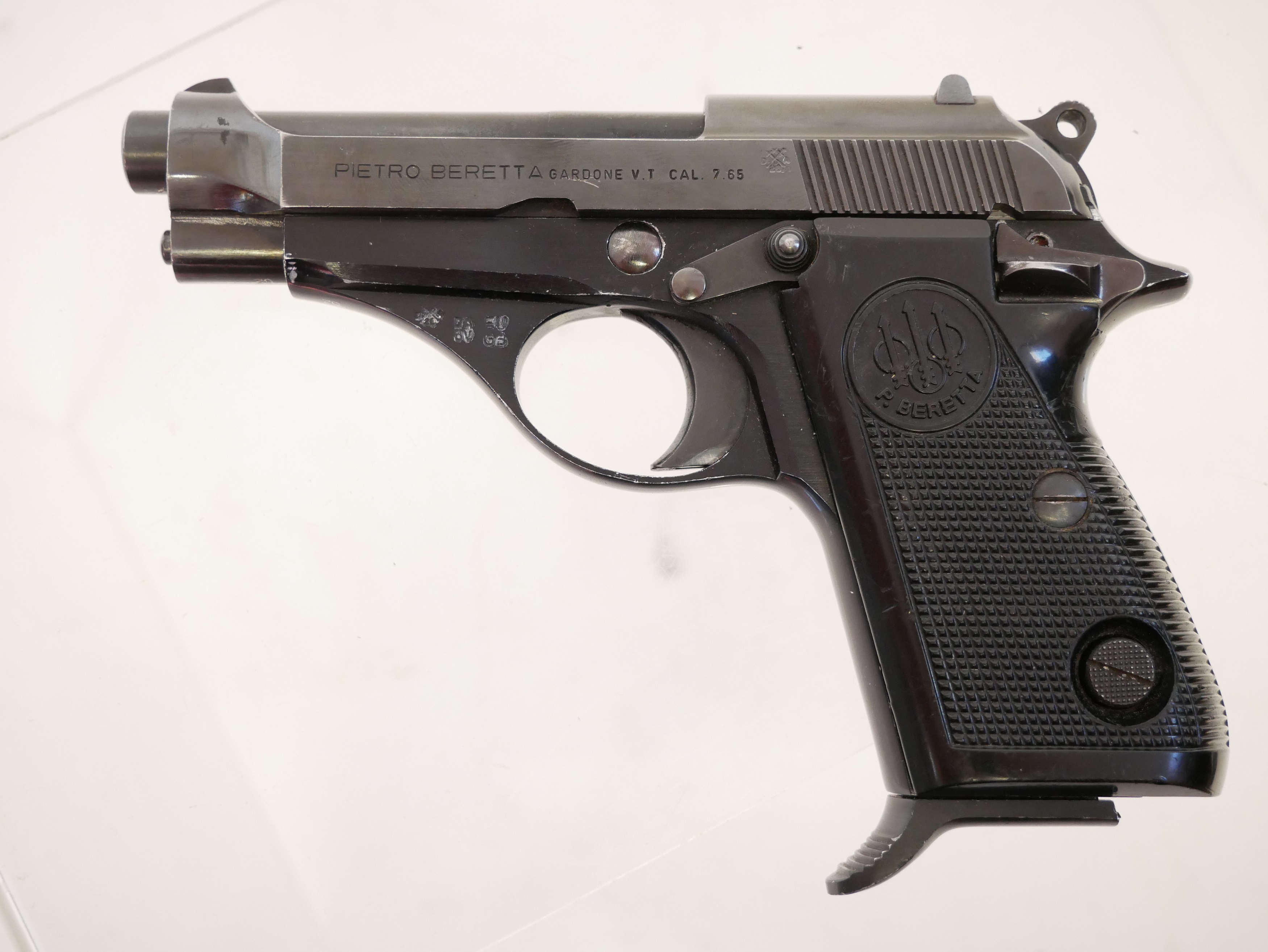 Lot 50 - Deactivated Beretta Model 70 semi automatic