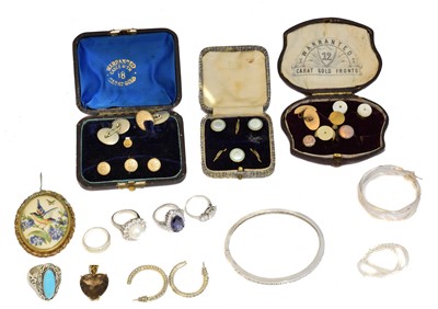 Lot 117 - A selection of jewellery