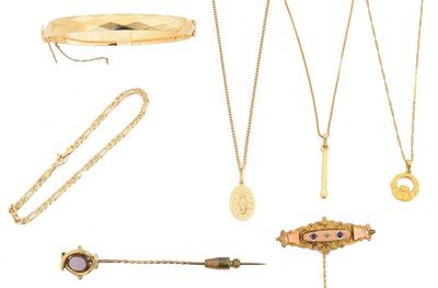 Lot 110 - A selection of jewellery