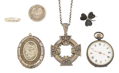 Lot 109 - A selection of jewellery