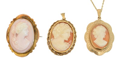 Lot 38 - A selection of shell cameo jewellery