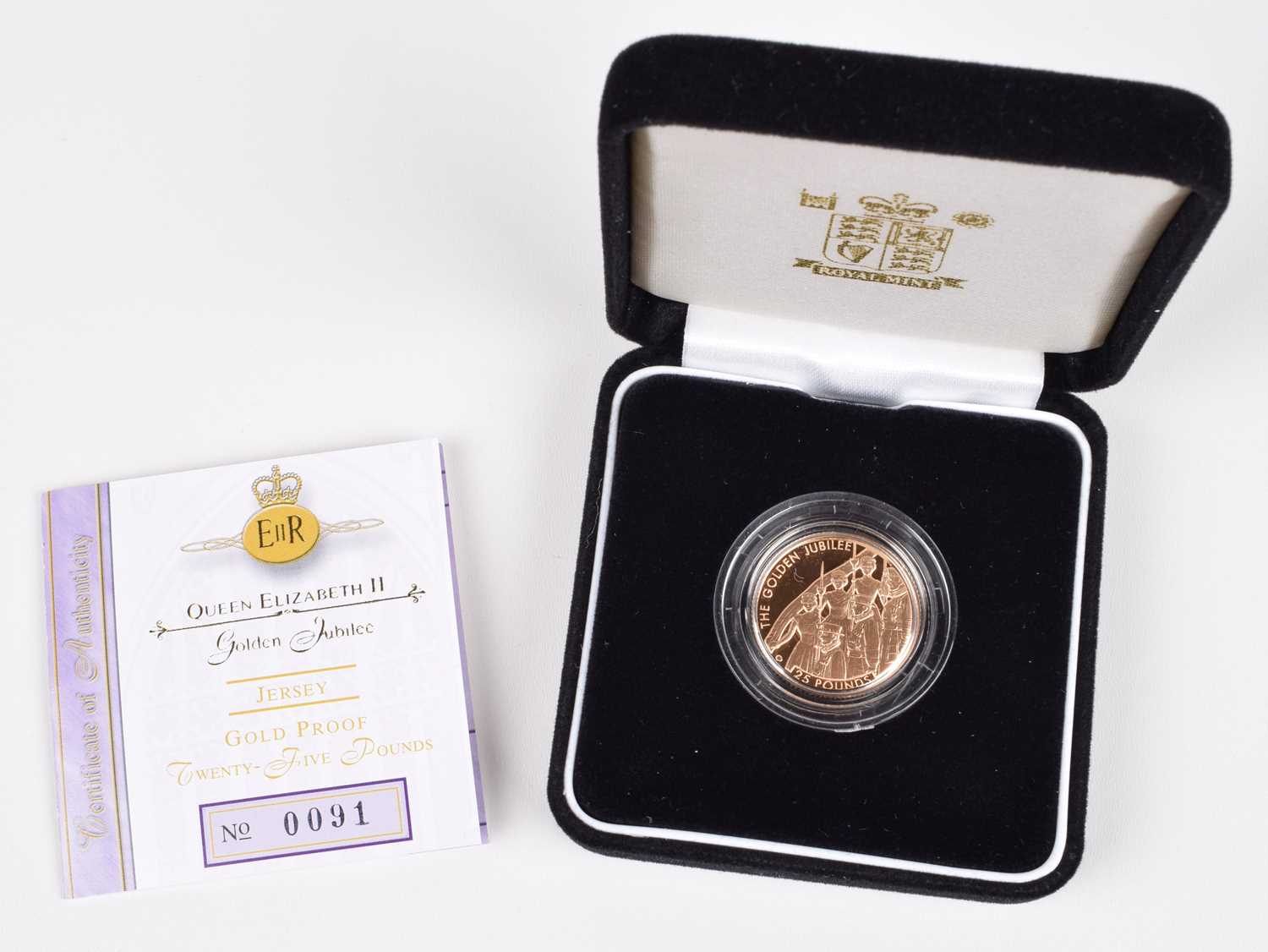 Lot Queen Elizabeth II, Royal Mint, Twenty-Five Pounds, Jersey Gold Proof Coin, 2002, Golden Jubilee.