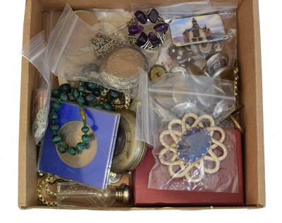 Lot 128 - A selection of jewellery