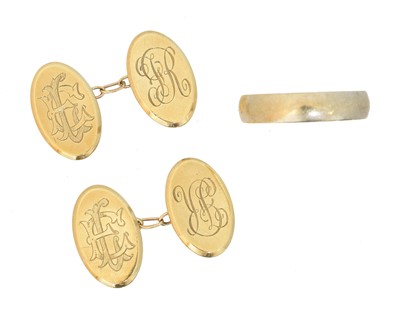 Lot 93 - A pair of 9ct gold cufflinks