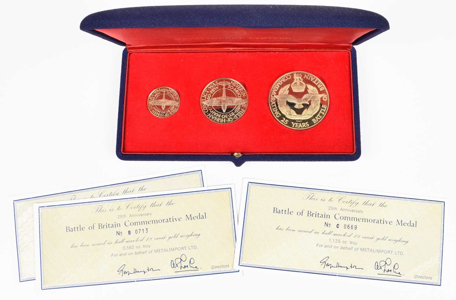 Lot Set of three 18 carat Gold Medals commemorating 25th Anniversary of the Battle of Britain.