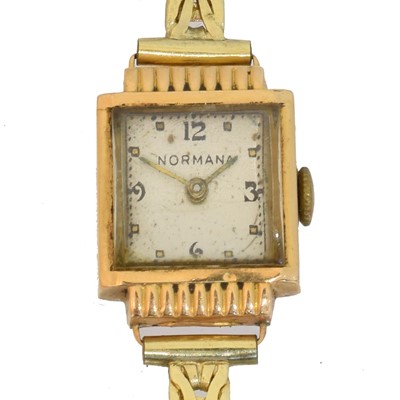 Lot 121 - An 18ct gold Normana wristwatch