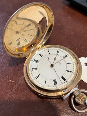 Lot 229 - A 9ct gold hunter pocket watch by W. Elliot, Fleetwood