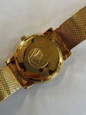 Lot 198 - An 18ct gold Omega Constellation wristwatch