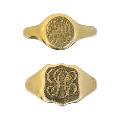 Lot 76 - Two 18ct gold signet rings
