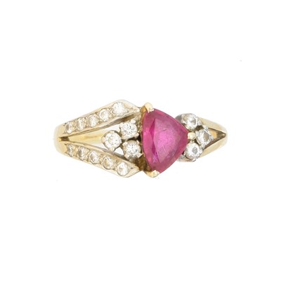 Lot 123 - A ruby and diamond dress ring