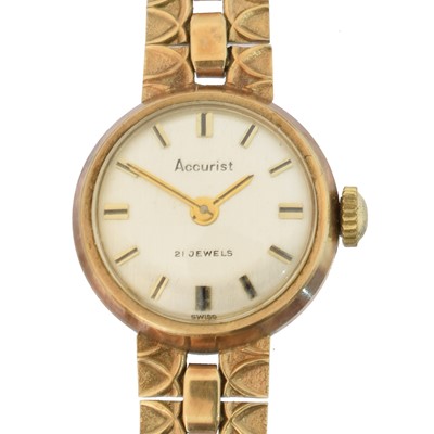 Lot 145 - A 9ct gold Accurist wristwatch