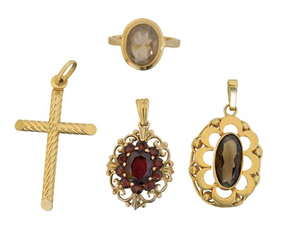 Lot 100 - A selection of 9ct gold jewellery