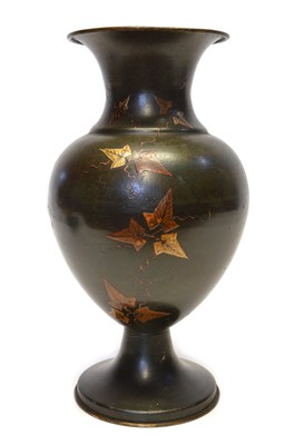 Lot 233 - Henry Loveridge & Co Vase