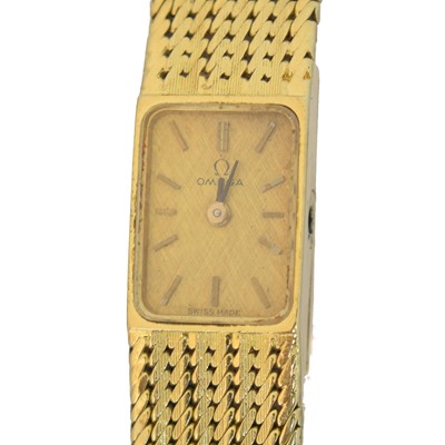 Lot 196 - An 18ct gold Omega wristwatch