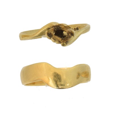 Lot 79 - Two 18ct gold rings