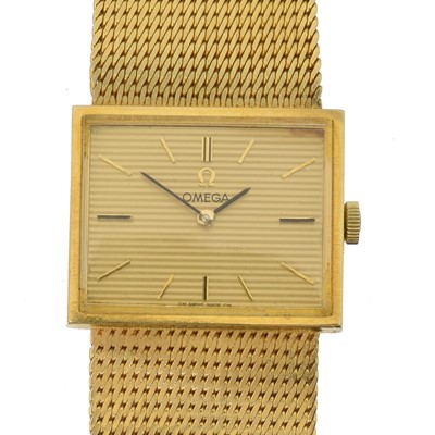 Lot 197 - An 18ct gold Omega wristwatch
