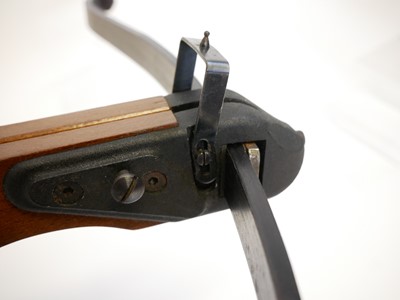 Lot 504 - Barnett crossbow