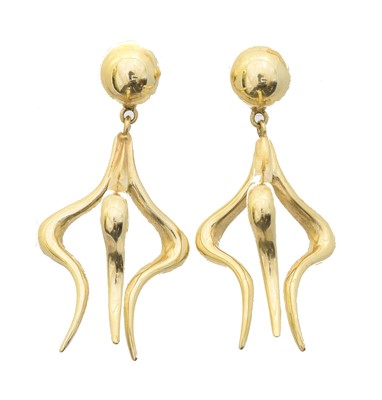 Lot 22 - A pair of drop earrings