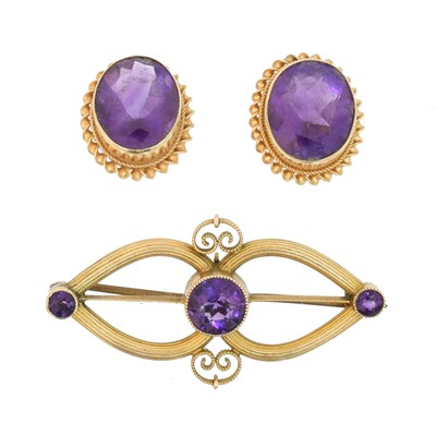 Lot 61 - A selection of amethyst jewellery