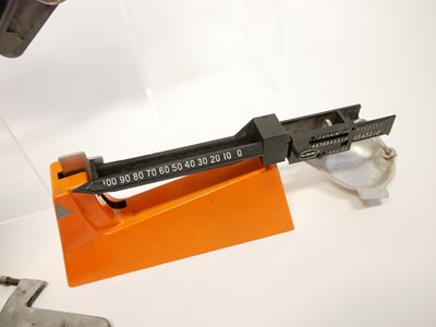 Lot 371 - Lee Turret press, and other reloading tools