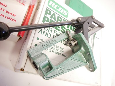 Lot 375 - Reloading equipment