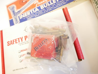 Lot 375 - Reloading equipment