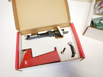 Lot 375 - Reloading equipment