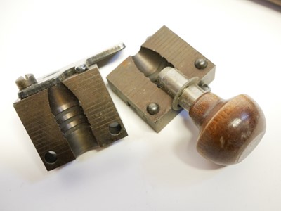 Lot 379 - Parker Hale .577 calibre (.58) bullet mould.