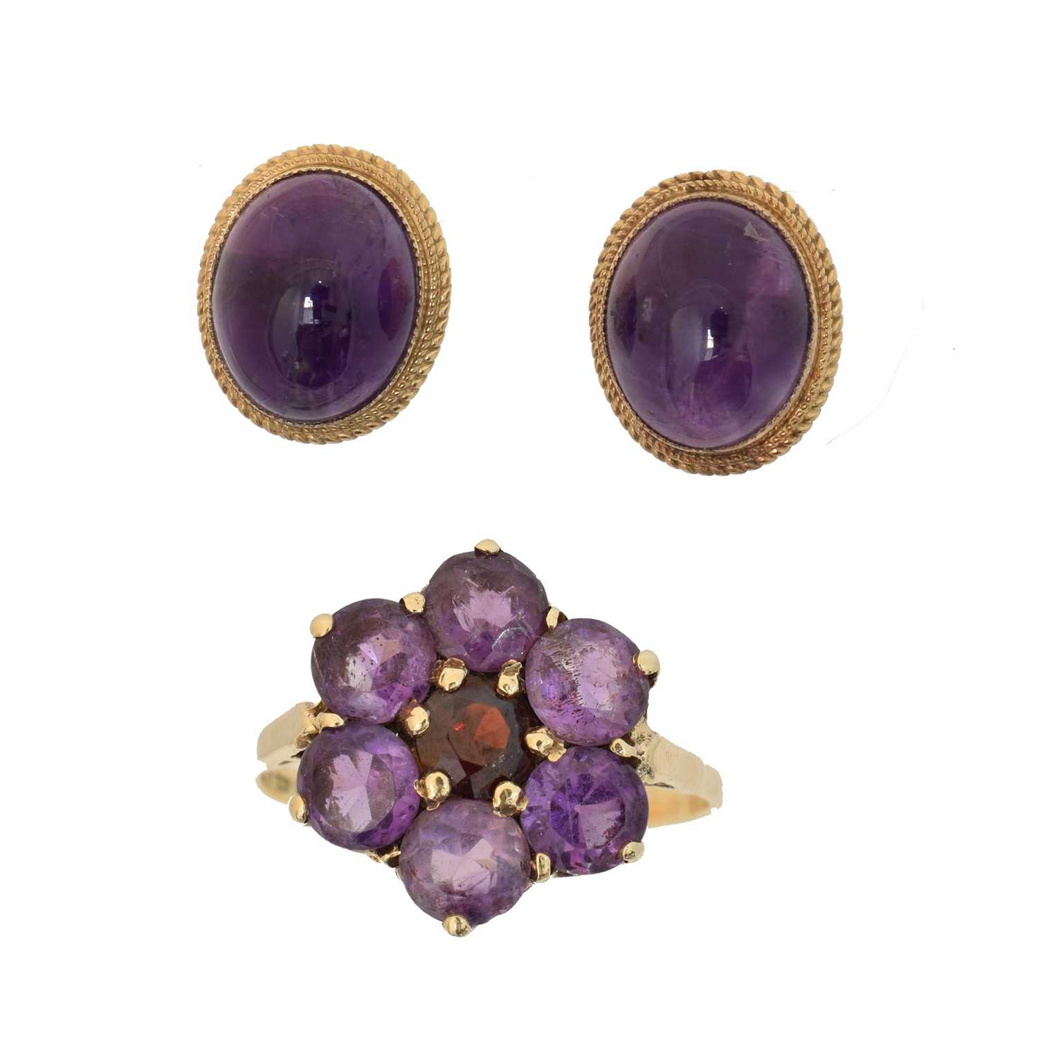Lot 27 - A selection of 9ct gold amethyst jewellery