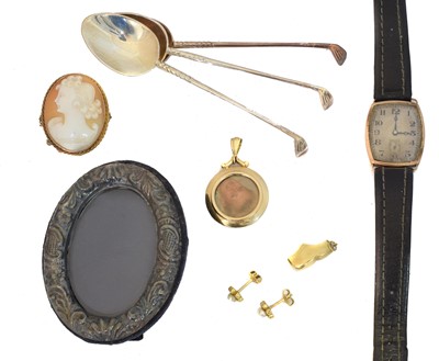 Lot 117 - A selection of jewellery