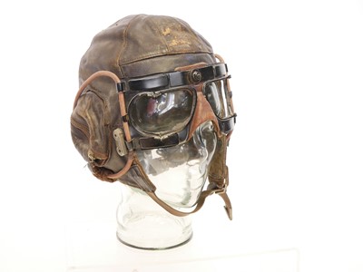 Lot 463 - Flying cap and goggles