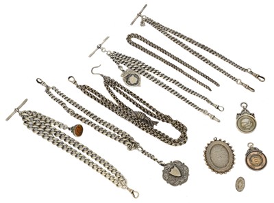 Lot 43 - A selection of silver and white metal jewellery