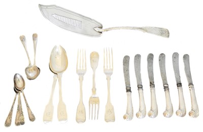 Lot 104 - A selection of silver flatware