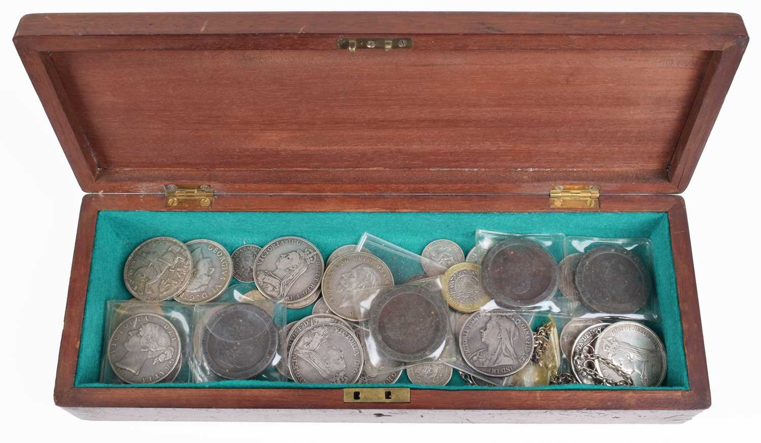 Lot 136 - One wooden box of assorted British silver and copper coinage (quantity).