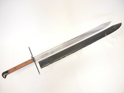 Lot 206 - Replica of a German Grosse Messer sword and scabbard