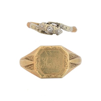 Lot 73 - Two 9ct gold dress rings