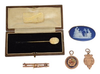 Lot 94 - A selection of jewellery