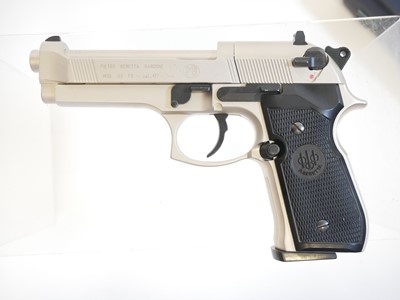 Lot 143 - Umarex Beretta 92 .177 air pistol
