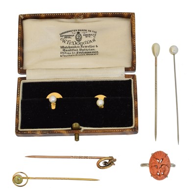 Lot 45 - A selection of jewellery