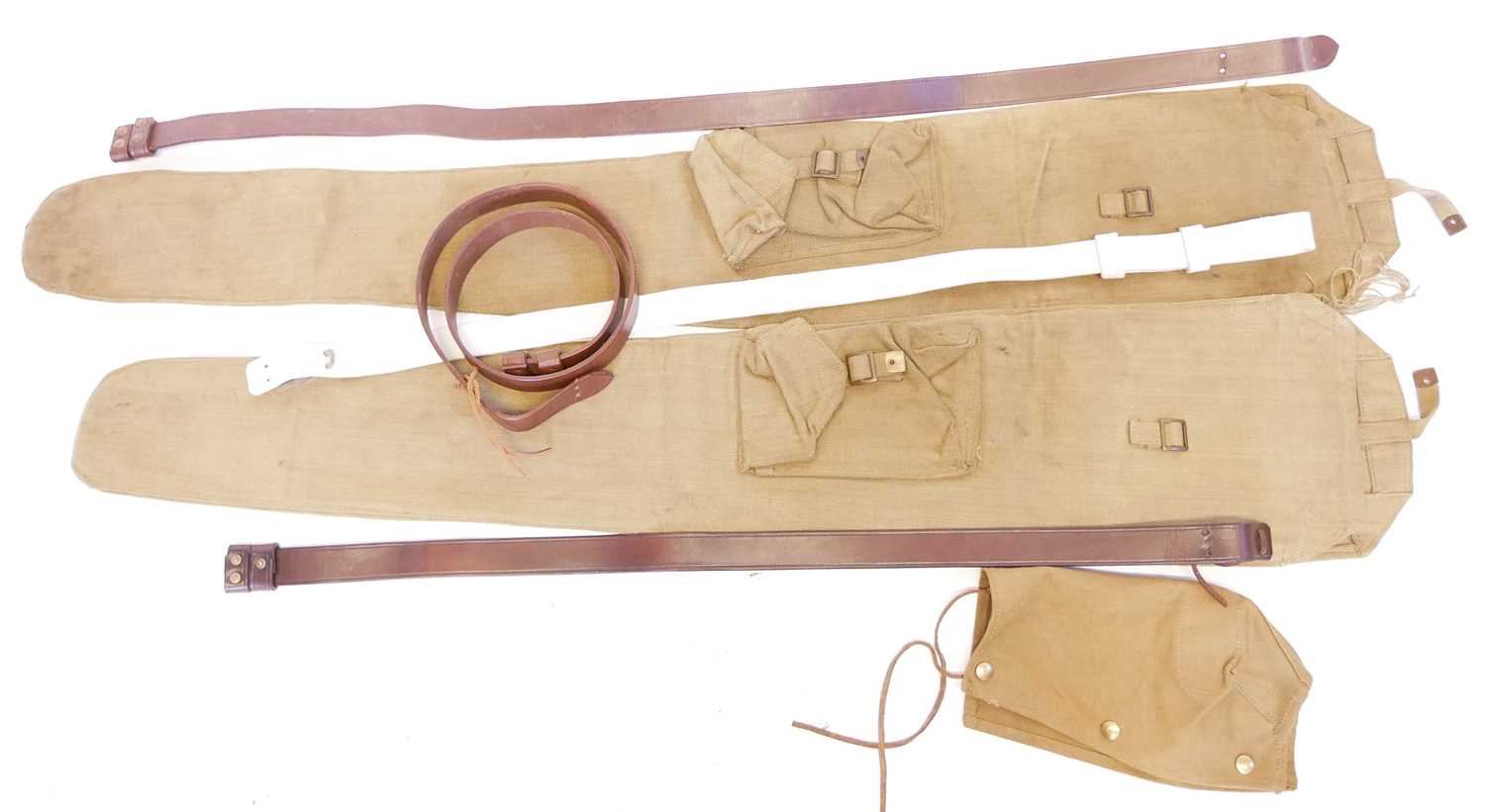 Lot 532 - Military slings and slips.