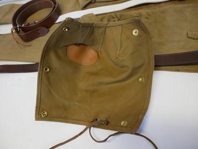 Lot 532 - Military slings and slips.