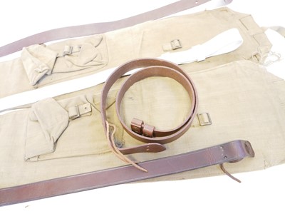 Lot 532 - Military slings and slips.