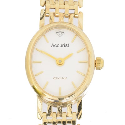 Lot 129 - A 9ct gold Accurist wristwatch