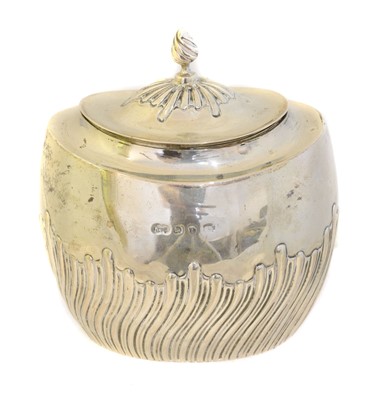 Lot 149 - A Victorian silver caddy