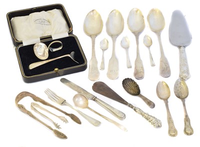 Lot 152 - A selection of silver flatware