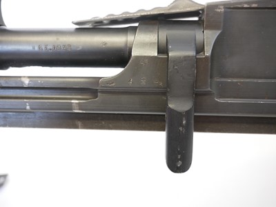 Lot 103 - Deactivated Bren light machine gun in chest