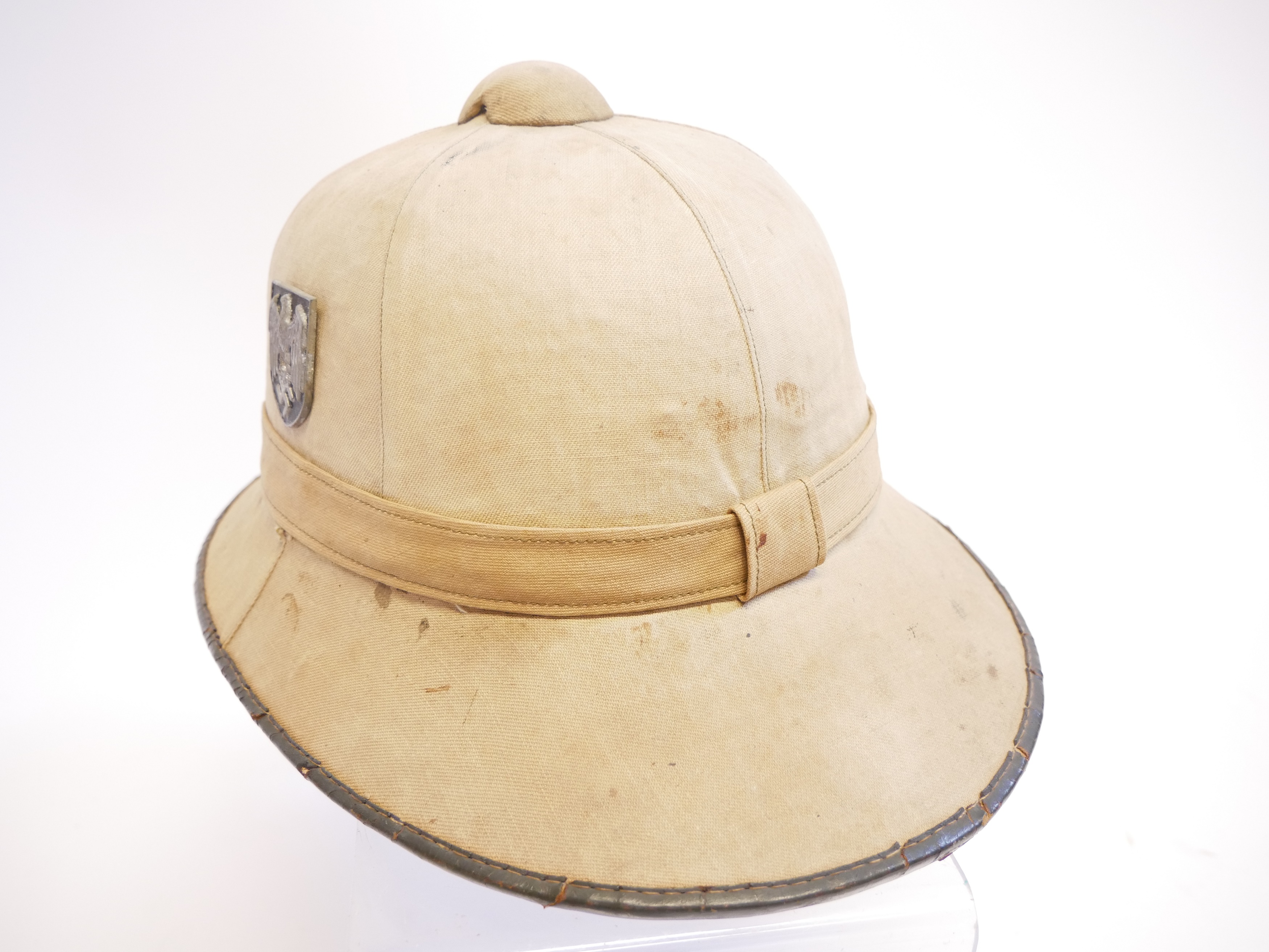 Lot 311 - German Wehrmacht Pith Helmet,