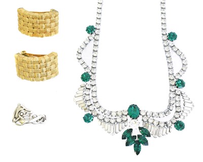 Lot 105 - A selection of signed jewellery