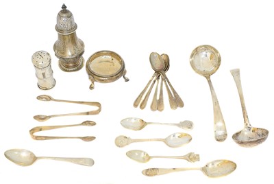 Lot 135 - A selection of silver