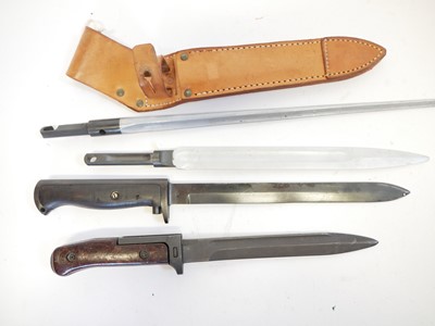 Lot 219 - Collection of bayonets and a knife